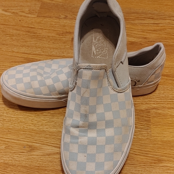 Vans - Picture 2 of 5